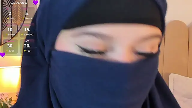 Snapshot of anna-henao chatting on 09-18-25, 07:17 anna-henao online show from 09-18-25, 07:17