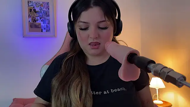 SweetPaige  online show from 11-09-25, 05:06