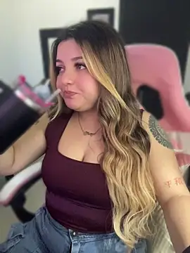 SweetPaige  online show from 07-16-26, 03:42