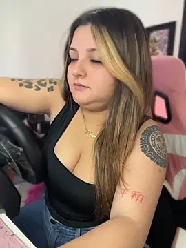 SweetPaige  online show from 06-26-26, 06:58