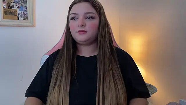 SweetPaige  online show from 12-04-25, 03:44