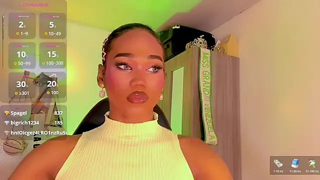Snapshot of naomy__xx chatting on 05-12-26, 08:59 naomy xx online show from 05-12-26, 08:59