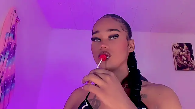 naomy  xx online show from 11-05-25, 03:09