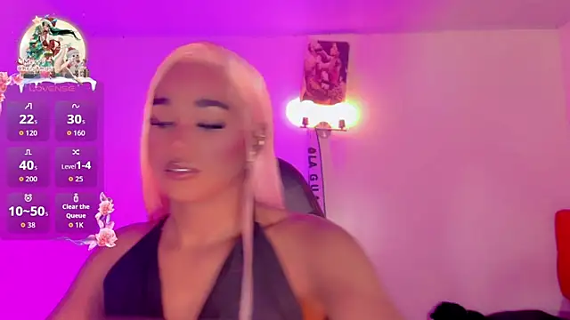 naomy  xx online show from 12-17-25, 10:37