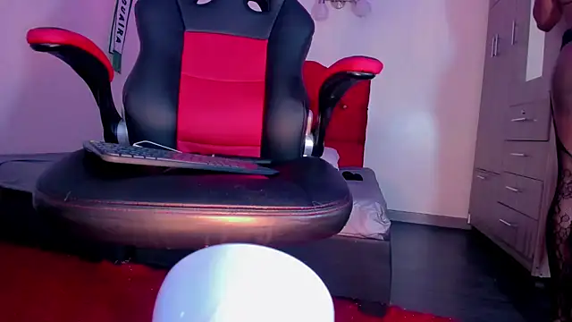 naomy  xx online show from 02-19-25, 10:09