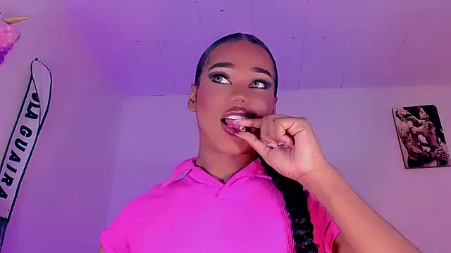 naomy  xx online show from 10-18-25, 02:57