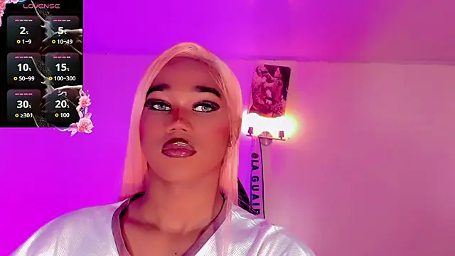 naomy  xx online show from 12-18-25, 07:18