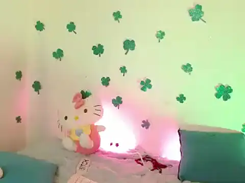 Snapshot of kittycatw chatting on 03-18-25, 01:35 kittycatw online show from 03-18-25, 01:35