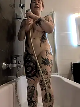 divine eve online show from 11-27-25, 03:34