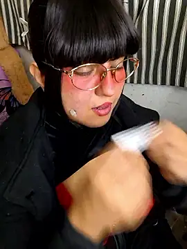 Derry Cooper online show from 01-11-26, 02:46