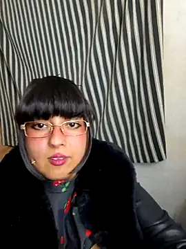 Derry Cooper online show from 12-17-25, 02:38