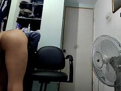 Snapshot of Dana90wvoz chatting on 02-05-26, 08:48 Dana90wvoz online show from 02-05-26, 08:48