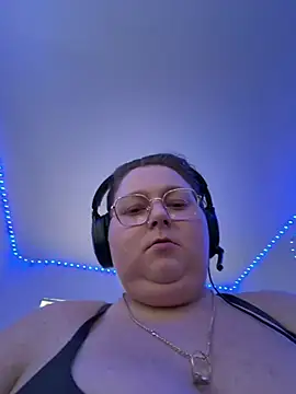 Snapshot of BBW2320 chatting on 06-30-26, 11:16 BBW2320 online show from 06-30-26, 11:16