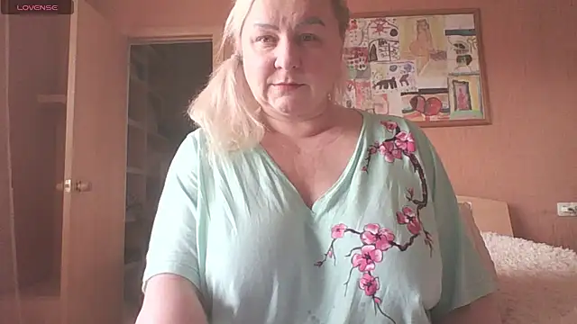 mira robinsonnn online show from 04-12-26, 07:11