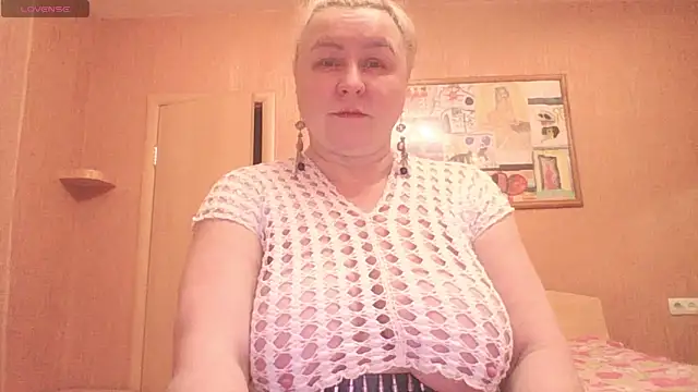 mira robinsonnn online show from 03-22-26, 04:30