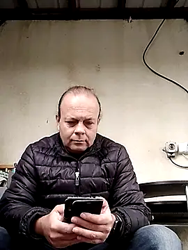 Snapshot of 1Kalandor@xh chatting on 10-16-25, 06:54 1Kalandorxh online show from 10-16-25, 06:54