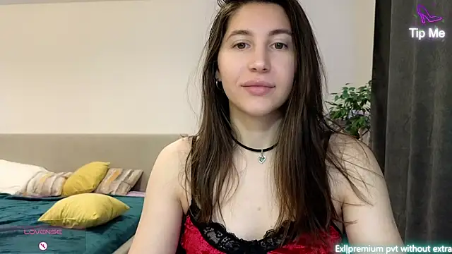 Snapshot of marrycolins chatting on 02-01-26, 03:05 marrycolins online show from 02-01-26, 03:05