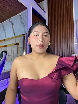 LinnaGardenia online show from 02-19-26, 01:19