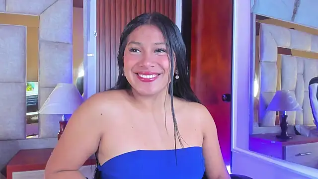 LinnaGardenia online show from 01-13-26, 01:04