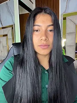 LinnaGardenia online show from 03-07-26, 01:05