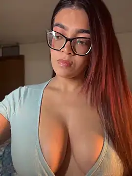 Snapshot of kathii95 chatting on 05-28-26, 01:35 kathii95 online show from 05-28-26, 01:35