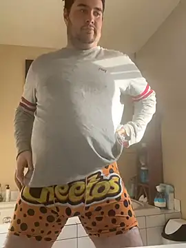 Snapshot of Bryan_Steel17 chatting on 02-10-25, 08:00 Bryan Steel17 online show from 02-10-25, 08:00