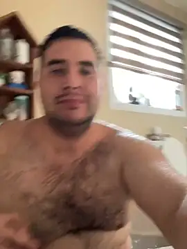 Snapshot of Bryan_Steel17 chatting on 01-05-25, 08:10 Bryan Steel17 online show from 01-05-25, 08:10