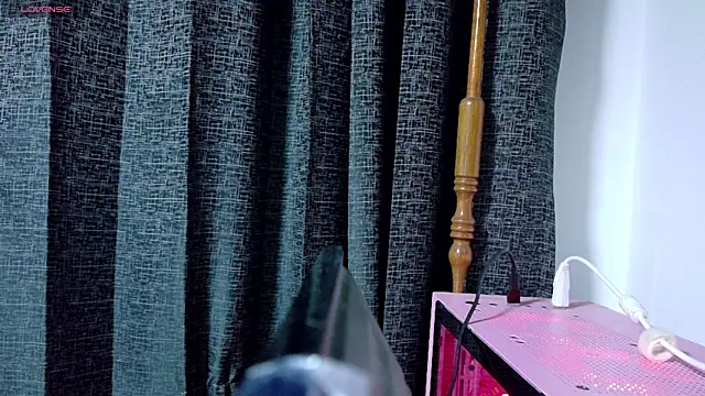 Snapshot of Inori_08 chatting on 05-02-26, 12:27 Inori 08 online show from 05-02-26, 12:27