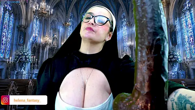 Snapshot of helenas_fantasy chatting on 05-24-26, 04:07 helenas fantasy online show from 05-24-26, 04:07