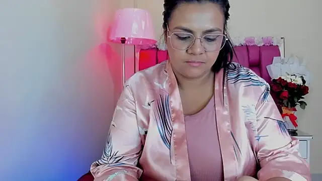 Snapshot of Gabriela_Brown chatting on 01-24-25, 06:14 Gabriela Brown online show from 01-24-25, 06:14