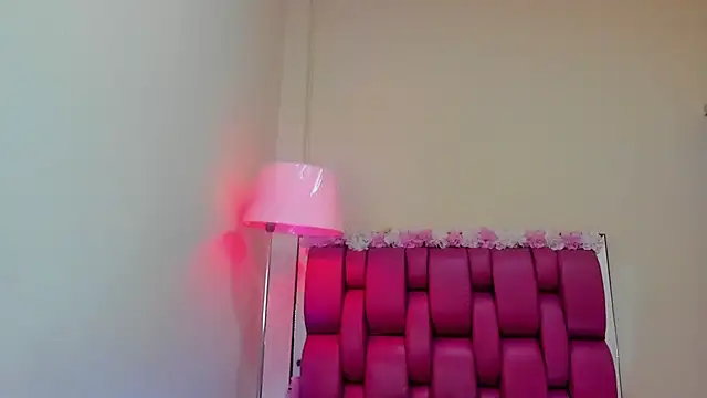 Snapshot of Gabriela_Brown chatting on 02-06-25, 05:30 Gabriela Brown online show from 02-06-25, 05:30