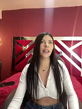Snapshot of Alanna_atm_ chatting on 03-06-25, 04:28 Alanna atm online show from 03-06-25, 04:28