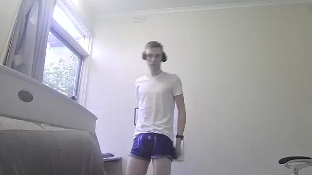 Snapshot of bluegaze6 chatting on 10-10-25, 08:31 bluegaze6 online show from 10-10-25, 08:31