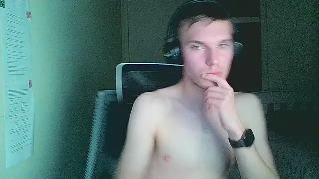 Snapshot of bluegaze6 chatting on 10-11-25, 08:37 bluegaze6 online show from 10-11-25, 08:37