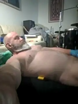 Snapshot of iambradz chatting on 11-07-25, 03:38 iambradz online show from 11-07-25, 03:38