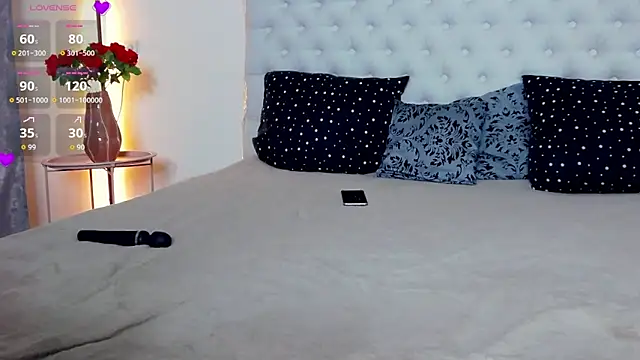 TamarraFox online show from 03-04-26, 04:42