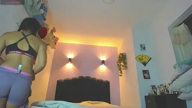 Sofia Clauss  online show from 06-19-26, 04:51