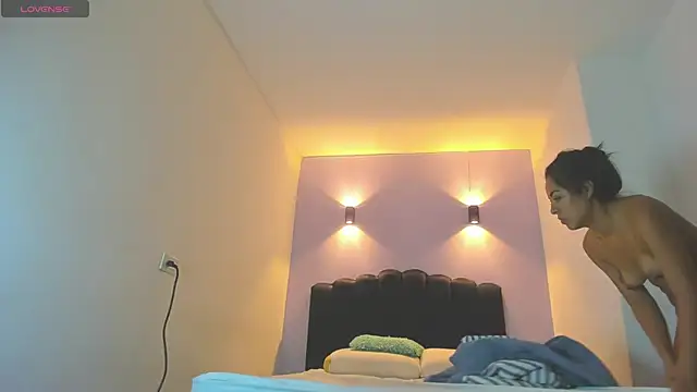 Sofia Clauss  online show from 01-09-26, 05:03