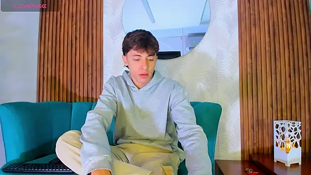 Snapshot of AlessandroDybala chatting on 10-12-25, 12:39 AlessandroDybala online show from 10-12-25, 12:39