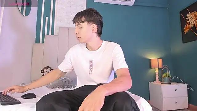 AlessandroDybala online show from 11-30-25, 01:12