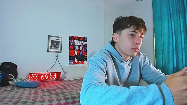 Snapshot of AlessandroDybala chatting on 04-26-26, 12:13 AlessandroDybala online show from 04-26-26, 12:13