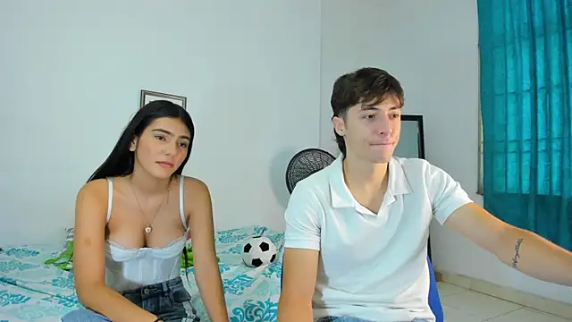 Snapshot of AlessandroDybala chatting on 07-26-26, 12:45 AlessandroDybala online show from 07-26-26, 12:45