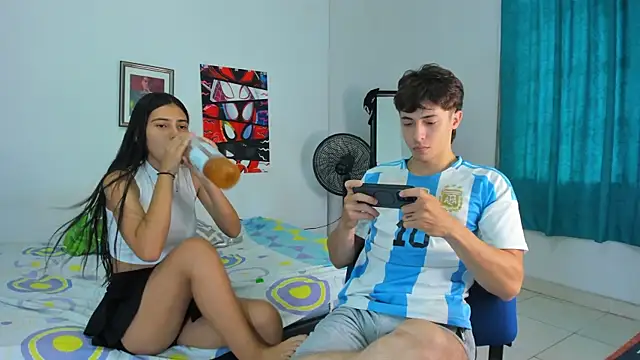 Snapshot of AlessandroDybala chatting on 06-22-26, 01:52 AlessandroDybala online show from 06-22-26, 01:52