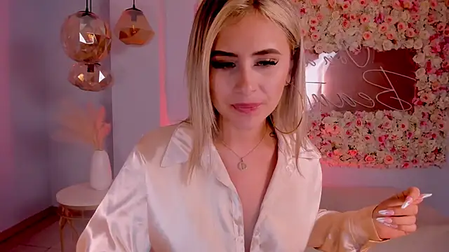 AnnaBrooks1 online show from 03-05-25, 02:14