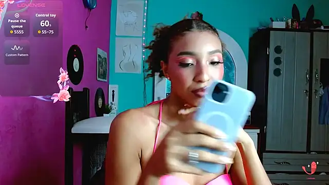 sensitive brunette online show from 10-03-25, 11:17