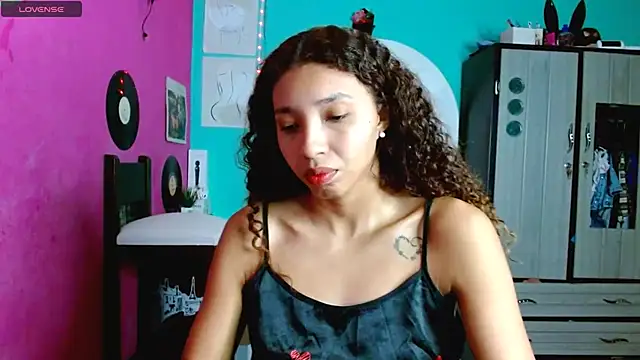 sensitive brunette online show from 10-03-25, 12:03