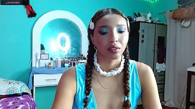 sensitive brunette online show from 11-12-25, 02:37