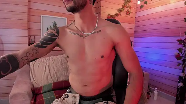 Tom cooper  online show from 03-18-25, 01:12