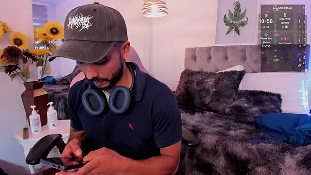 Tom cooper  online show from 09-25-25, 12:11