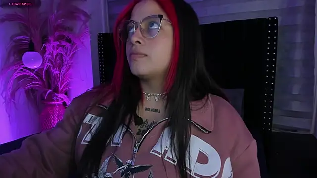 Sofiia-Rubb online show from 10-05-25, 04:58